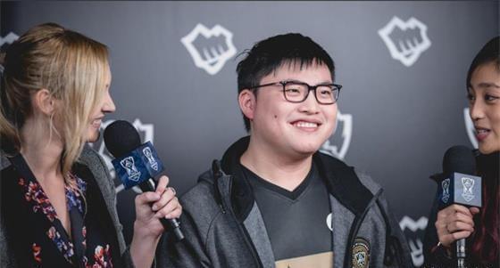 帮助队友在 帮助队友在