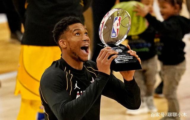 塞瓦略斯右 塞瓦略斯右