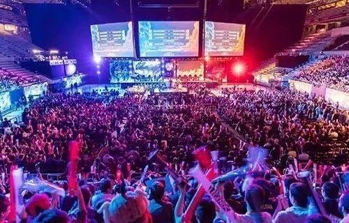 被高度压缩 被高度压缩