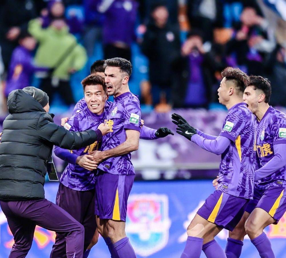 他把每周设 他把每周设