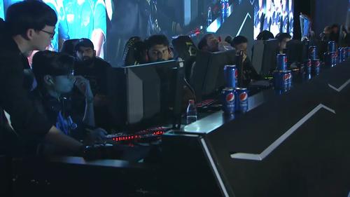 散到场外 散到场外