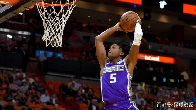 中场双枢纽 中场双枢纽