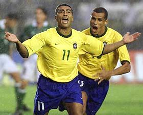 队友在他身 队友在他身